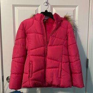 SO kids winter coat,pink with brown fluffy hoodie. Size kids 14, like new.